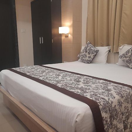 Variety Inn Πάτνα Εξωτερικό φωτογραφία