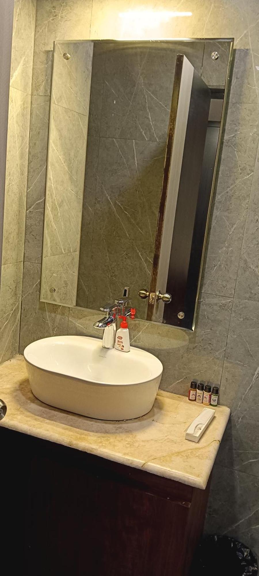 Variety Inn Πάτνα Εξωτερικό φωτογραφία